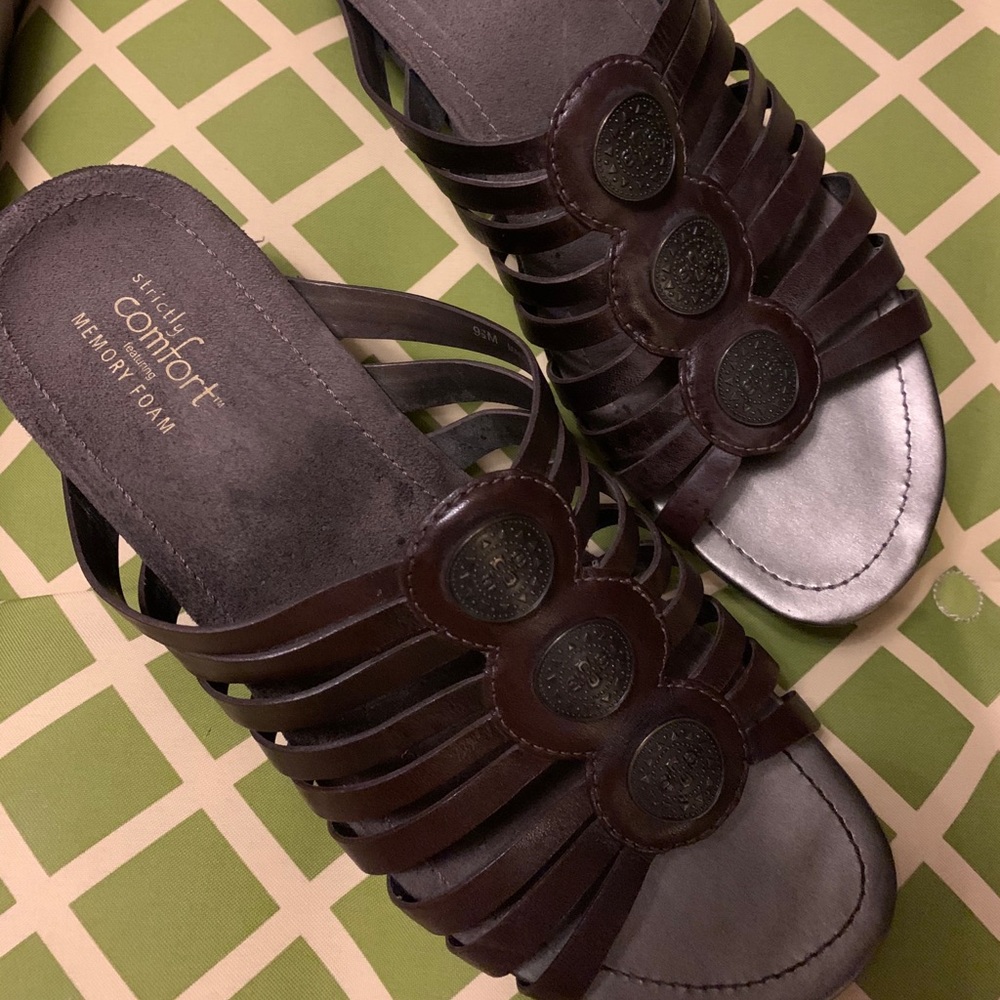 Strictly comfort sandals